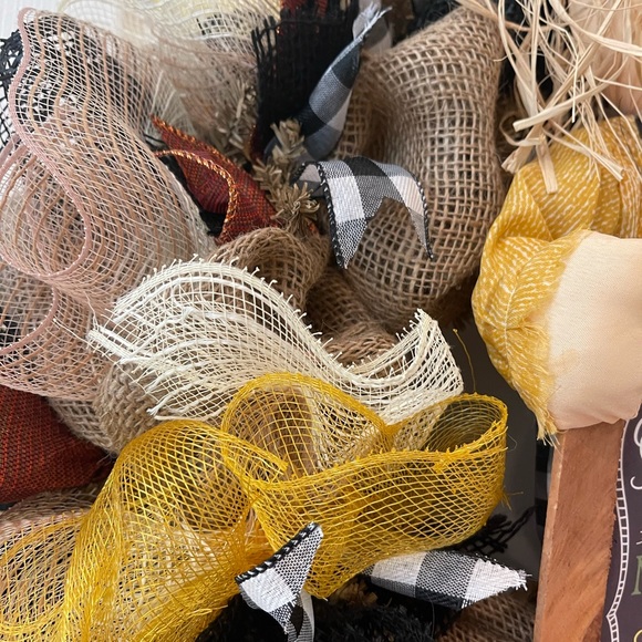 SCARECROW WREATH - RUSTIC FALL AUTUMN wreath - Picture 4 of 8